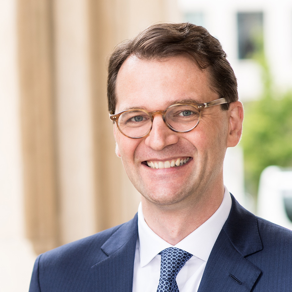 Philipp KlÃ¶ckner Milbank LLP