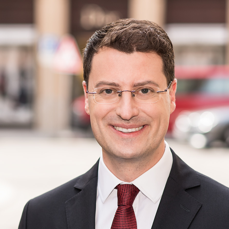 Milbank LLP Dr. Moritz Lichtenegger