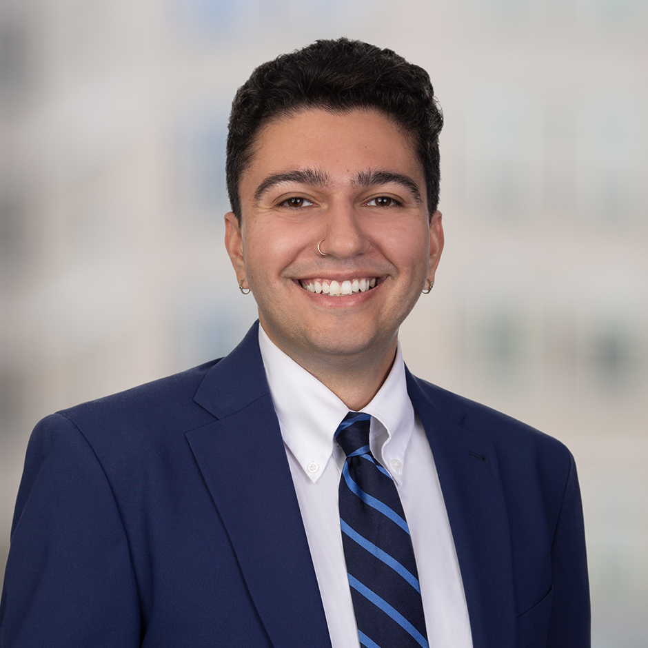Devin Louis headshot