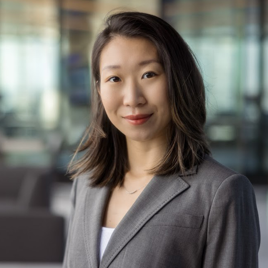 Brenda Luo, Corporate Lawyer, Milbank Premier Lawyer International Law Firm Lawyer