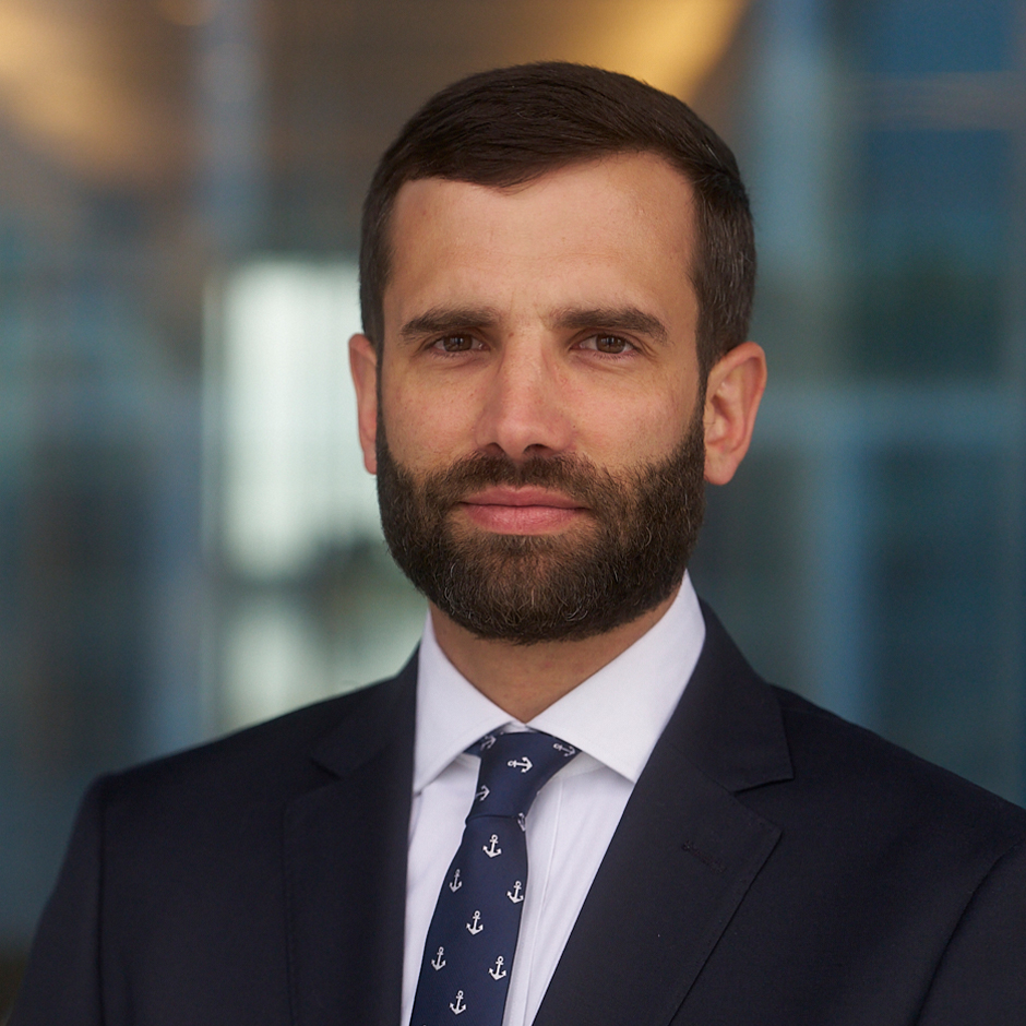 Fernando Vial Comber, Corporate Lawyer, Milbank Premier Lawyer International Law Firm Lawyer