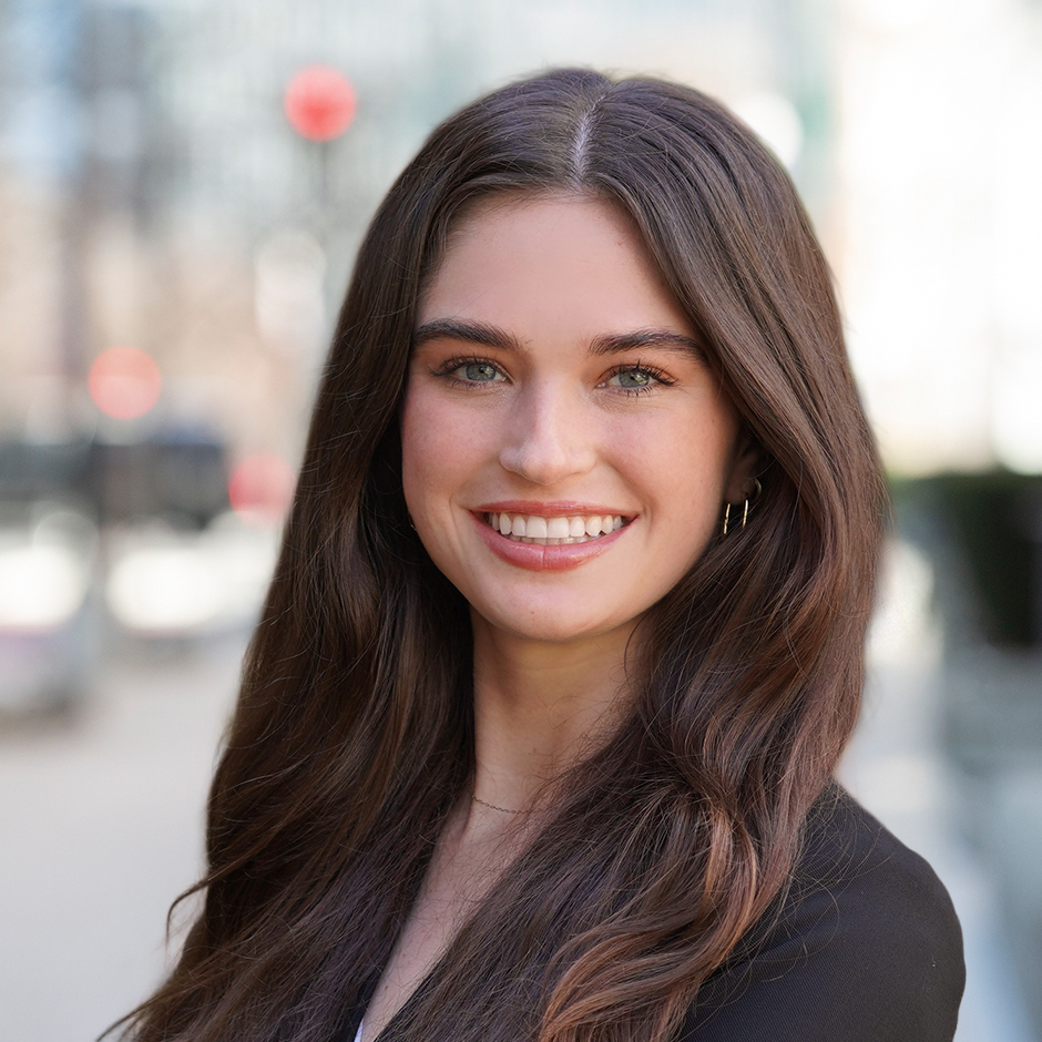 Chloe Chiles headshot