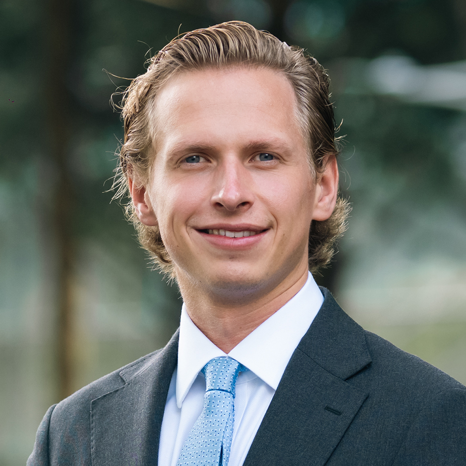 Edward Skowronek, Corporate Lawyer, Milbank Premier Lawyer International Law Firm Lawyer