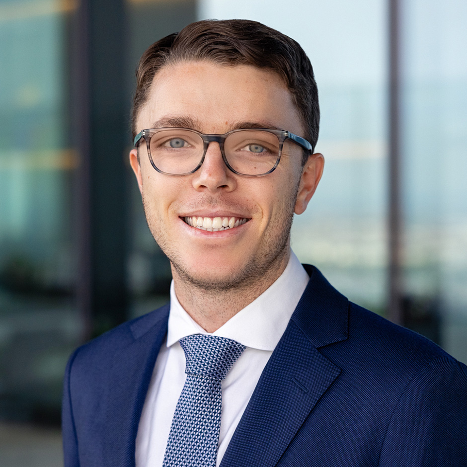 Alex Ruppert headshot